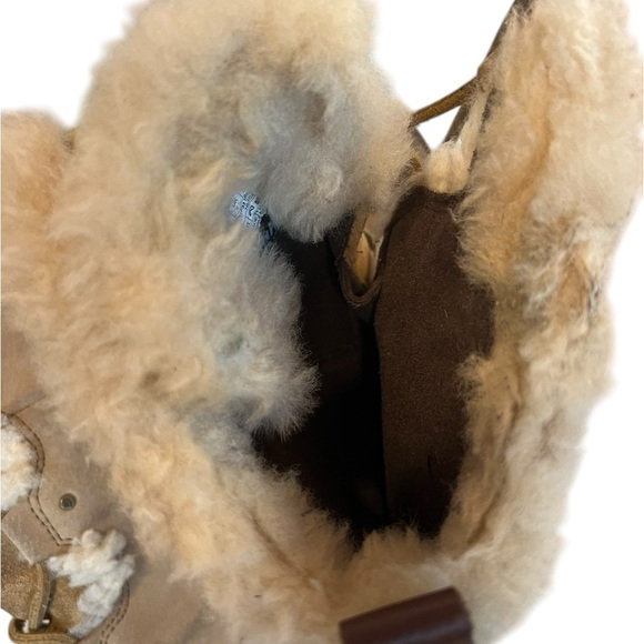 The North Face Tan and Brown Winter Boots with Fur Trim Size 6.5 - Picture 6 of 16